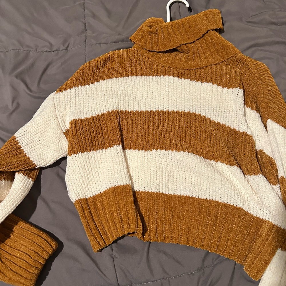 Sweater turtleneck